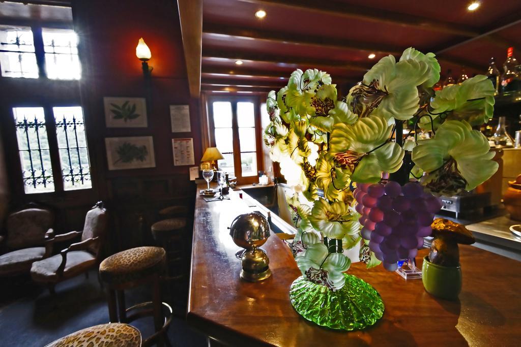 Chateau D'Urbilhac ลามาสต์ ภายนอก รูปภาพ
